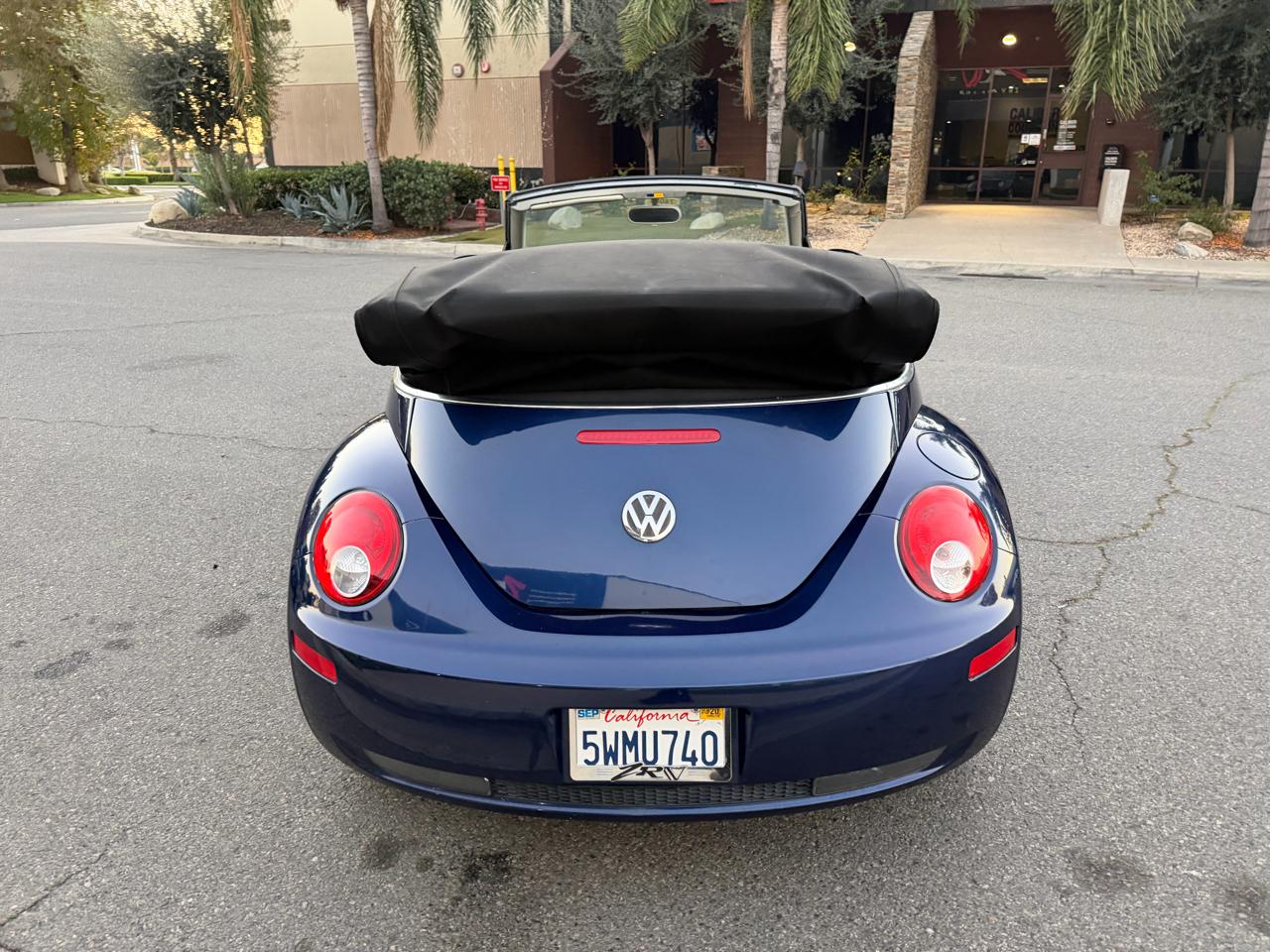 Volkswagen New Beetle 2.5L PZEV Convertible 2006