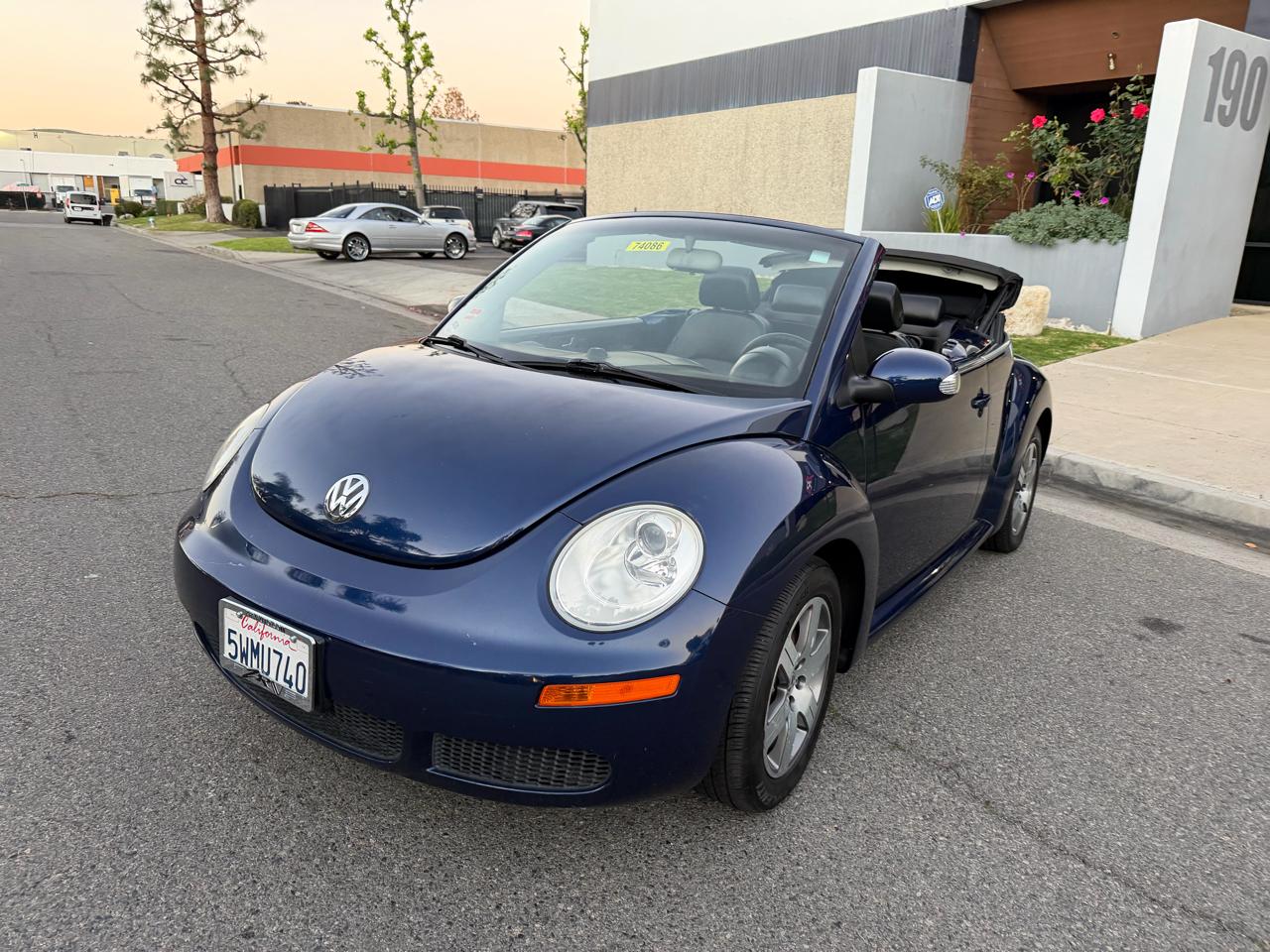 Volkswagen New Beetle 2.5L PZEV Convertible 2006
