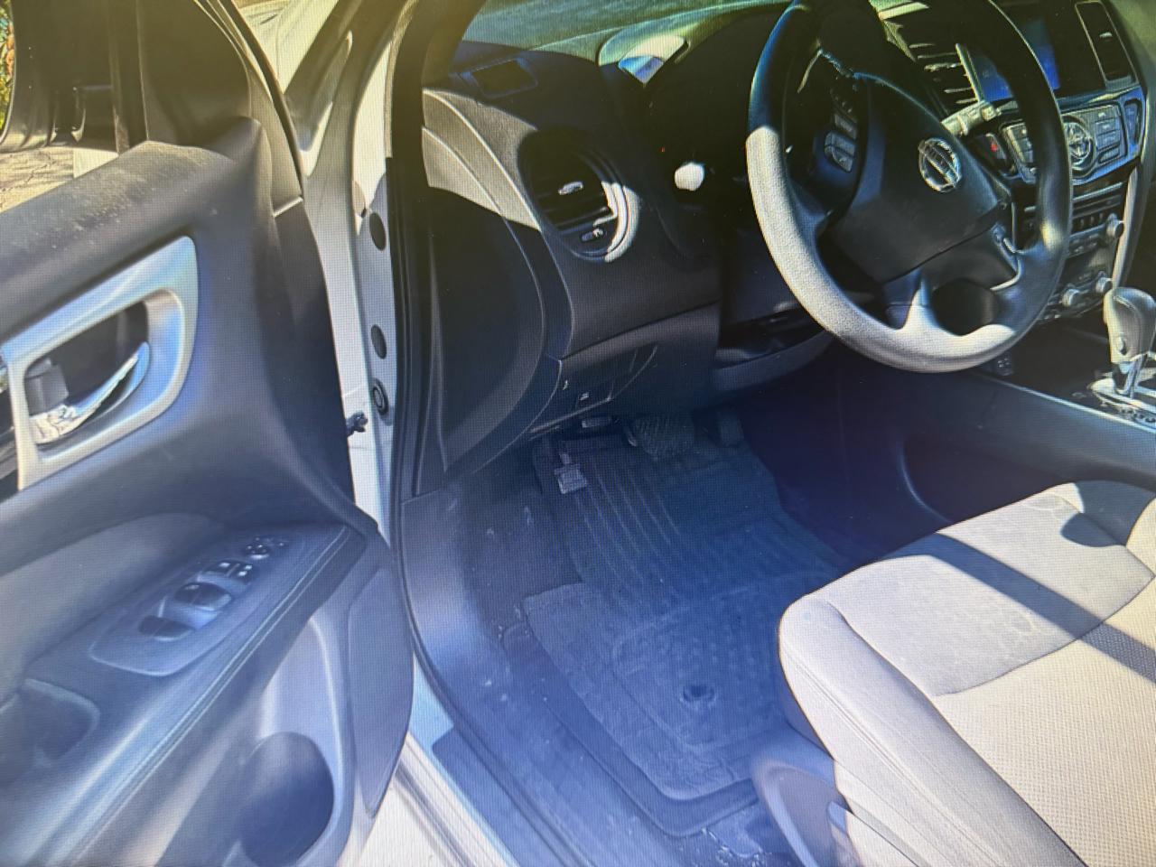 Nissan Pathfinder S 2WD 2018