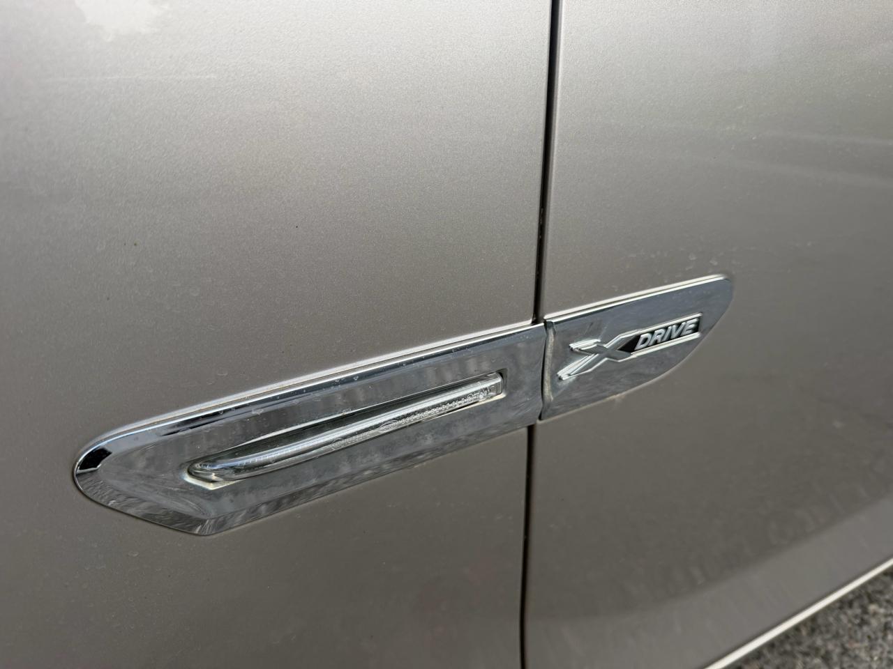 BMW 7-Series 750Li xDrive 2010