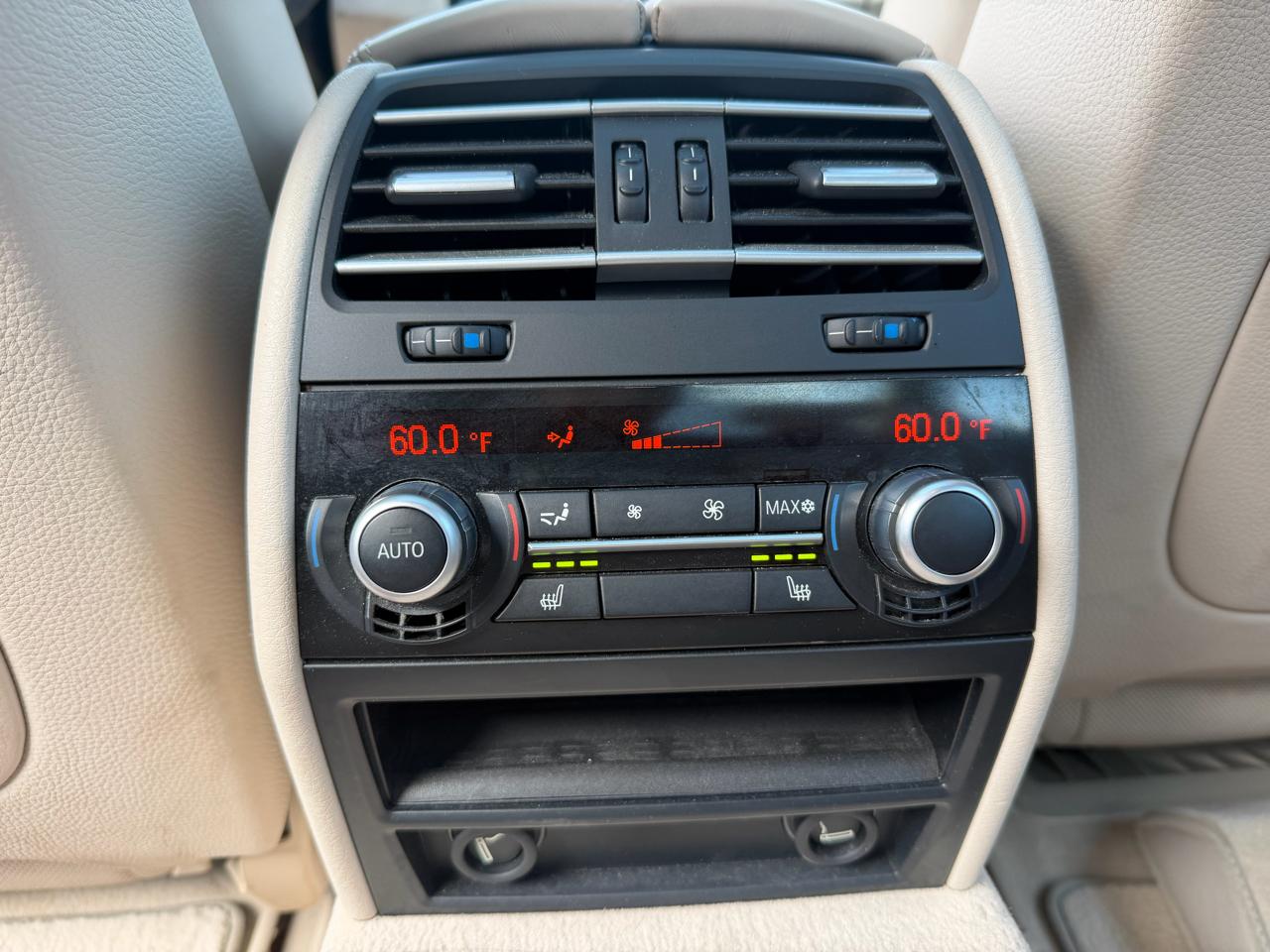 BMW 7-Series 750Li xDrive 2010