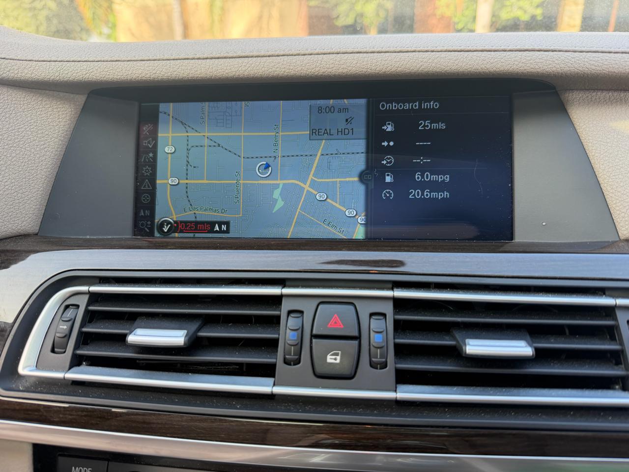 BMW 7-Series 750Li xDrive 2010