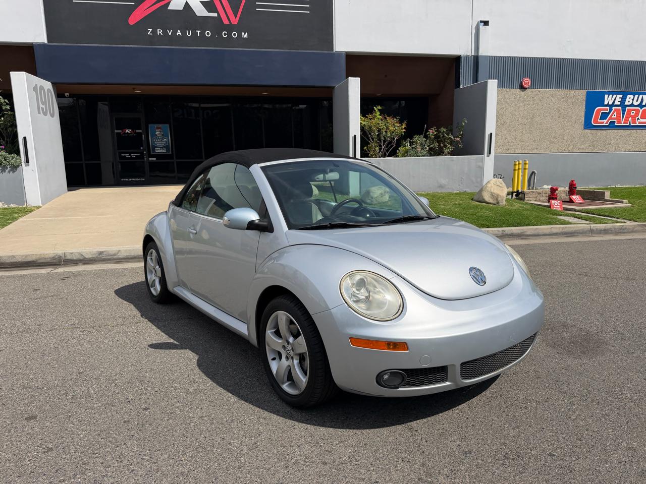 Volkswagen New Beetle 2.5L Convertible 2006