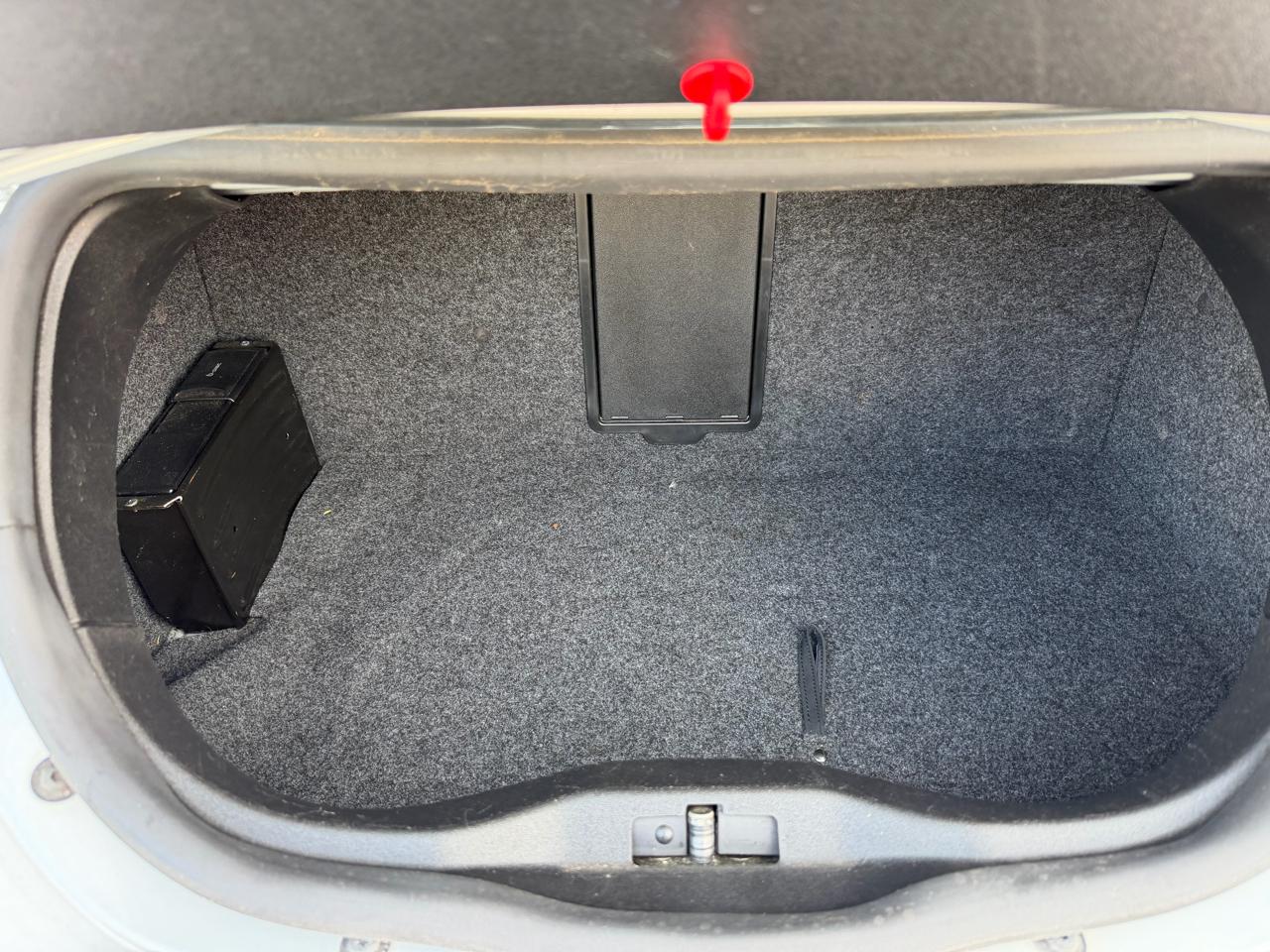 Volkswagen New Beetle 2.5L Convertible 2006