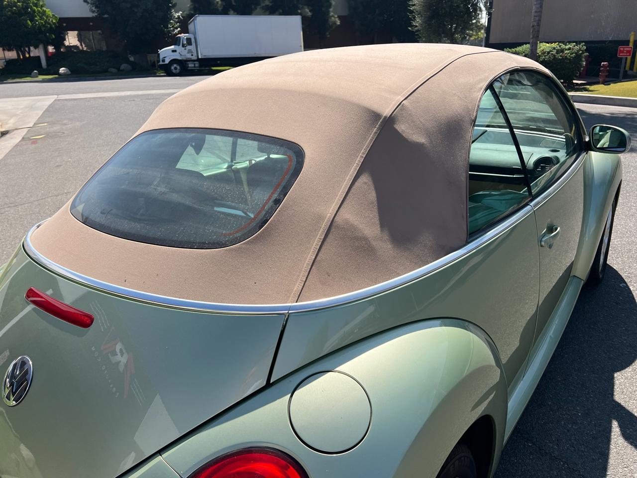 Volkswagen New Beetle S PZEV Convertible 2009