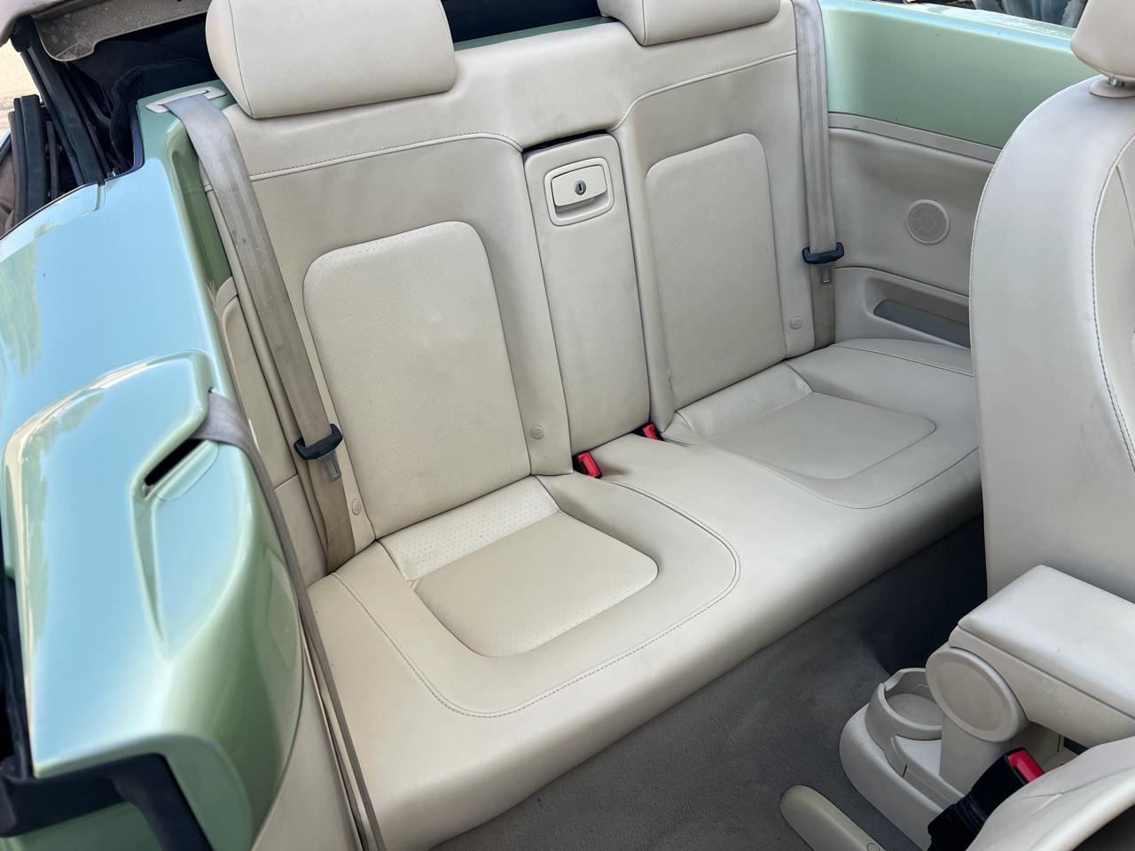 Volkswagen New Beetle S PZEV Convertible 2009