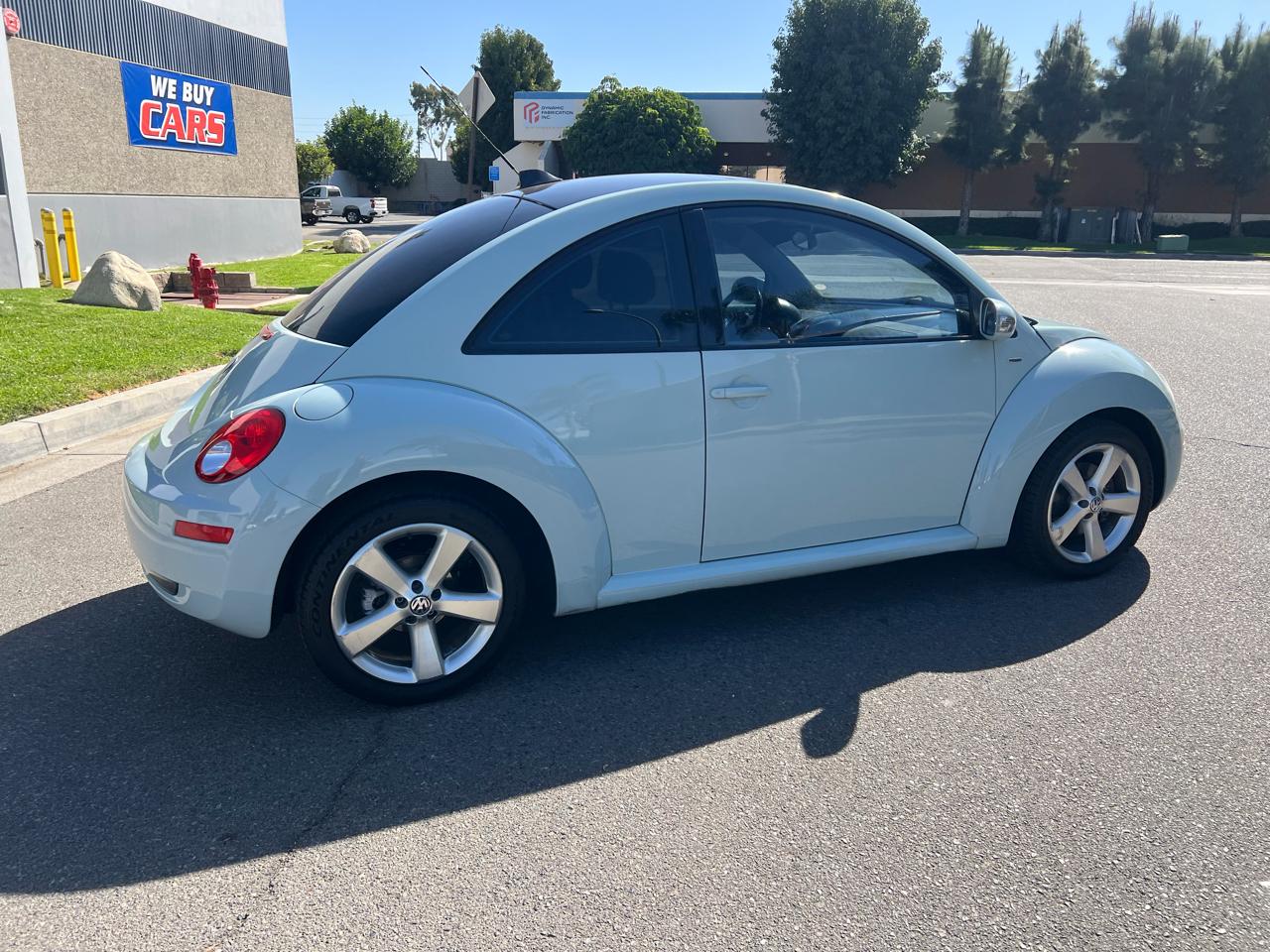 Volkswagen New Beetle 2.5L PZEV 2010