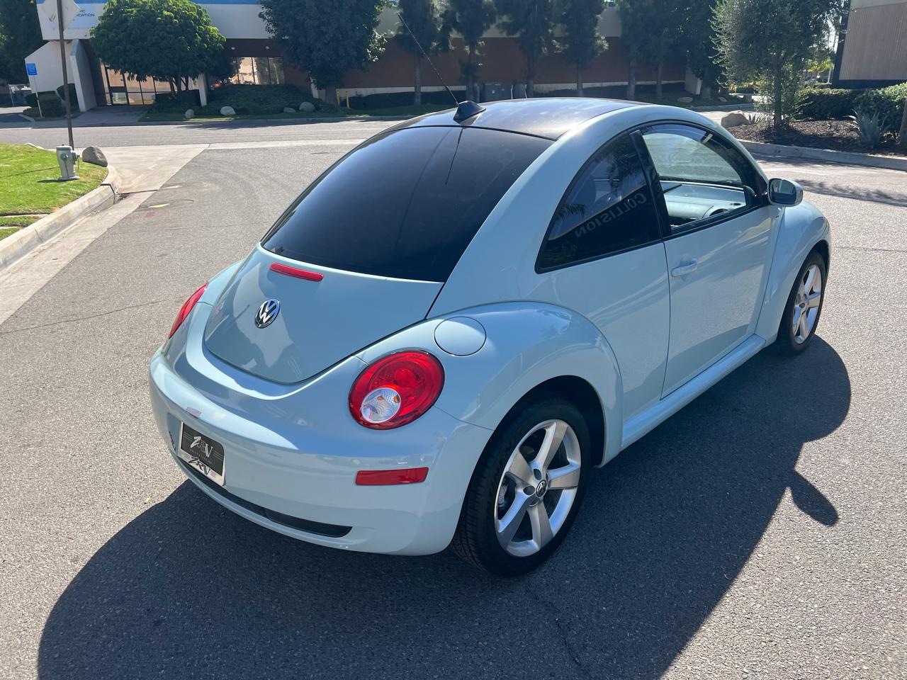 Volkswagen New Beetle 2.5L PZEV 2010