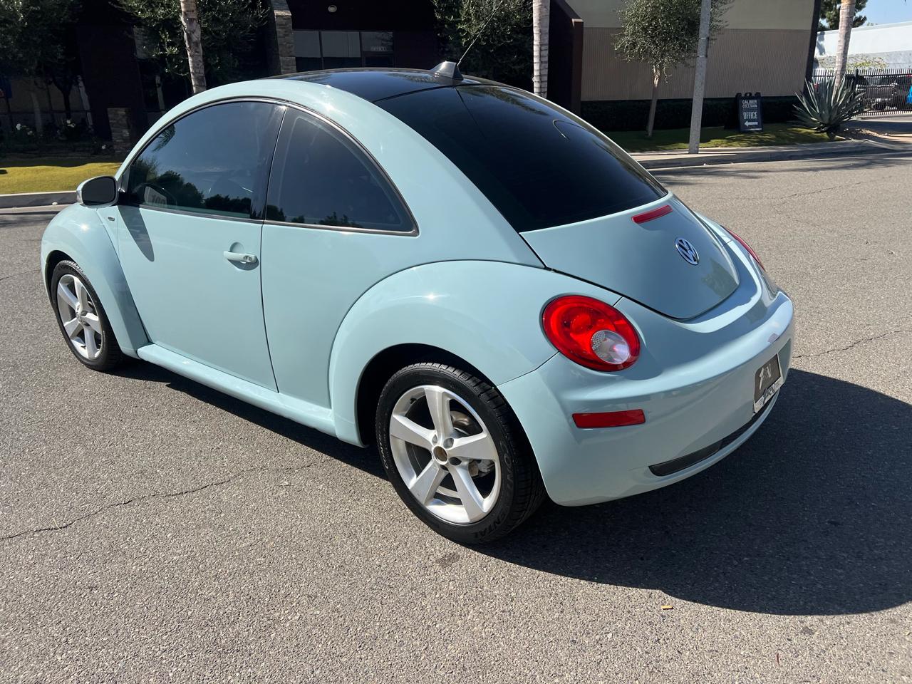 Volkswagen New Beetle 2.5L PZEV 2010