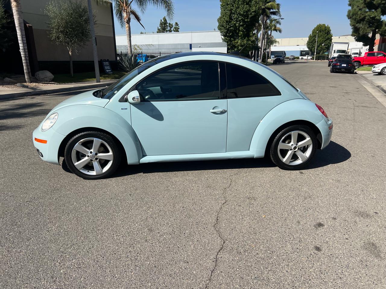 Volkswagen New Beetle 2.5L PZEV 2010