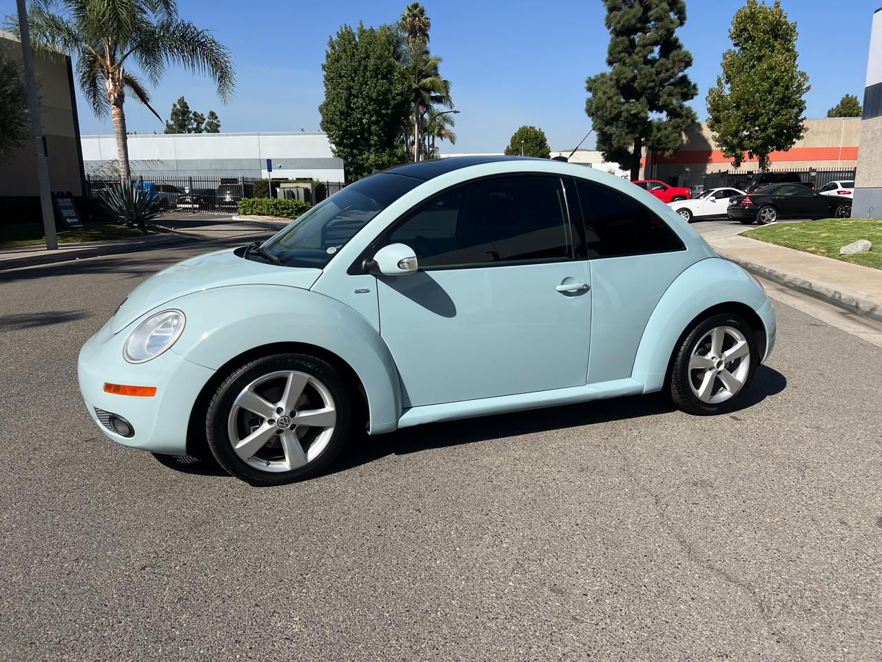 Volkswagen New Beetle 2.5L PZEV 2010