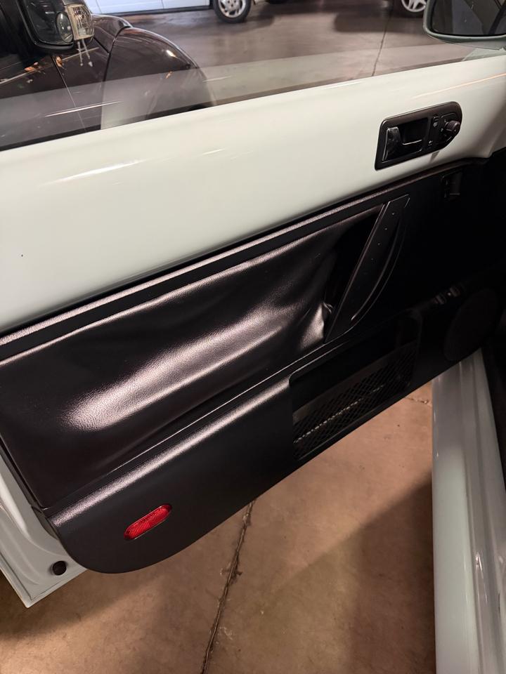 Volkswagen New Beetle 2.5L PZEV 2010