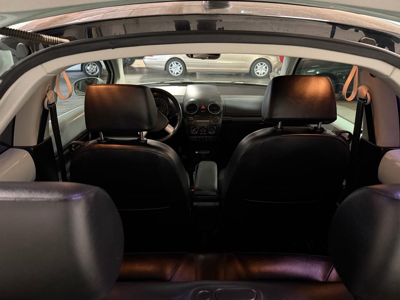 Volkswagen New Beetle 2.5L PZEV 2010