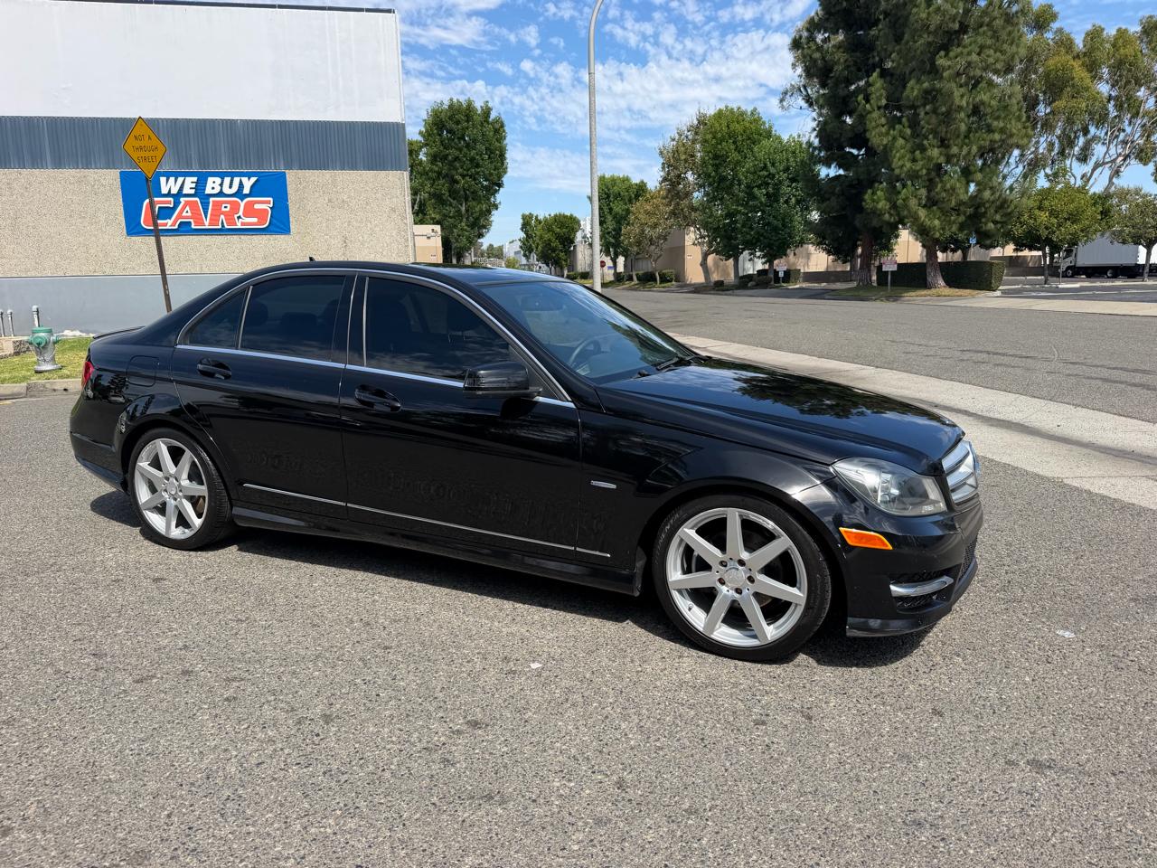 Mercedes-Benz C-Class C250 Luxury Sedan 2012