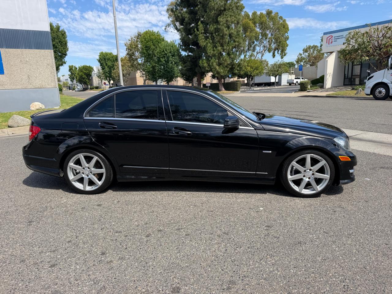 Mercedes-Benz C-Class C250 Luxury Sedan 2012