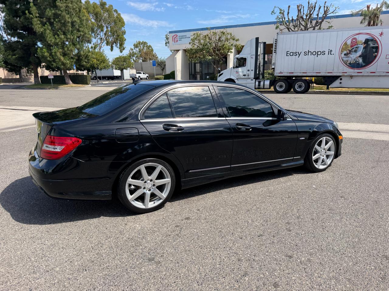 Mercedes-Benz C-Class C250 Luxury Sedan 2012