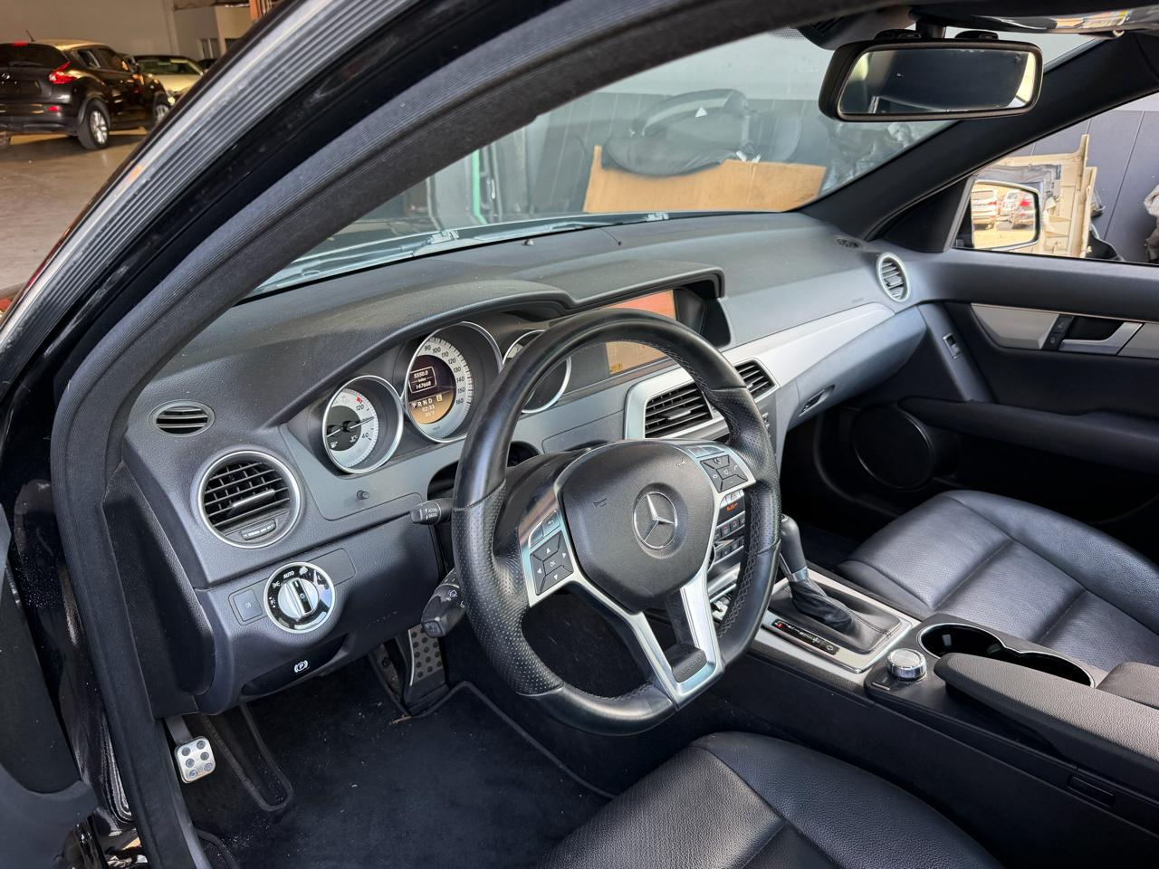 Mercedes-Benz C-Class C250 Luxury Sedan 2012