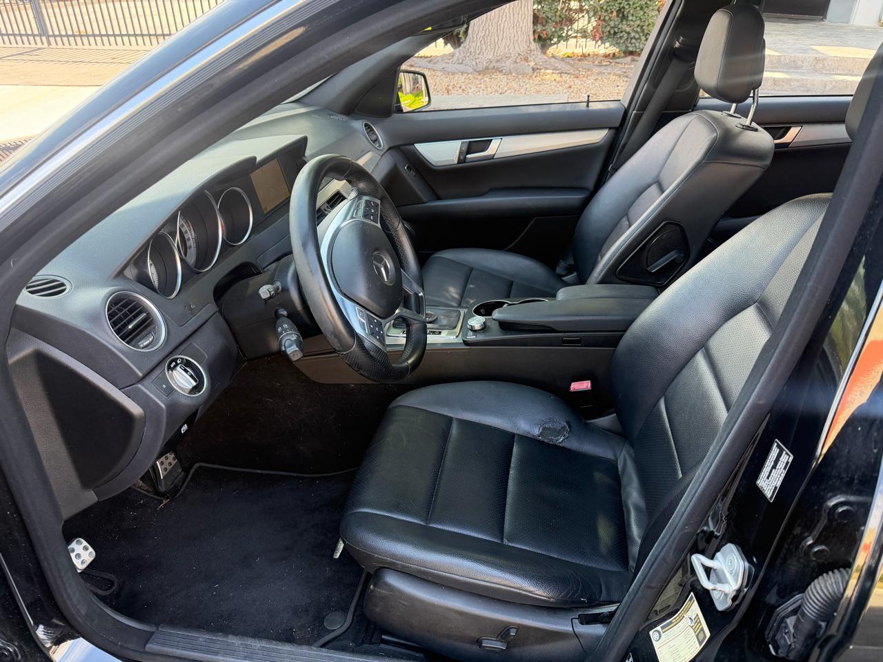 Mercedes-Benz C-Class C250 Luxury Sedan 2012