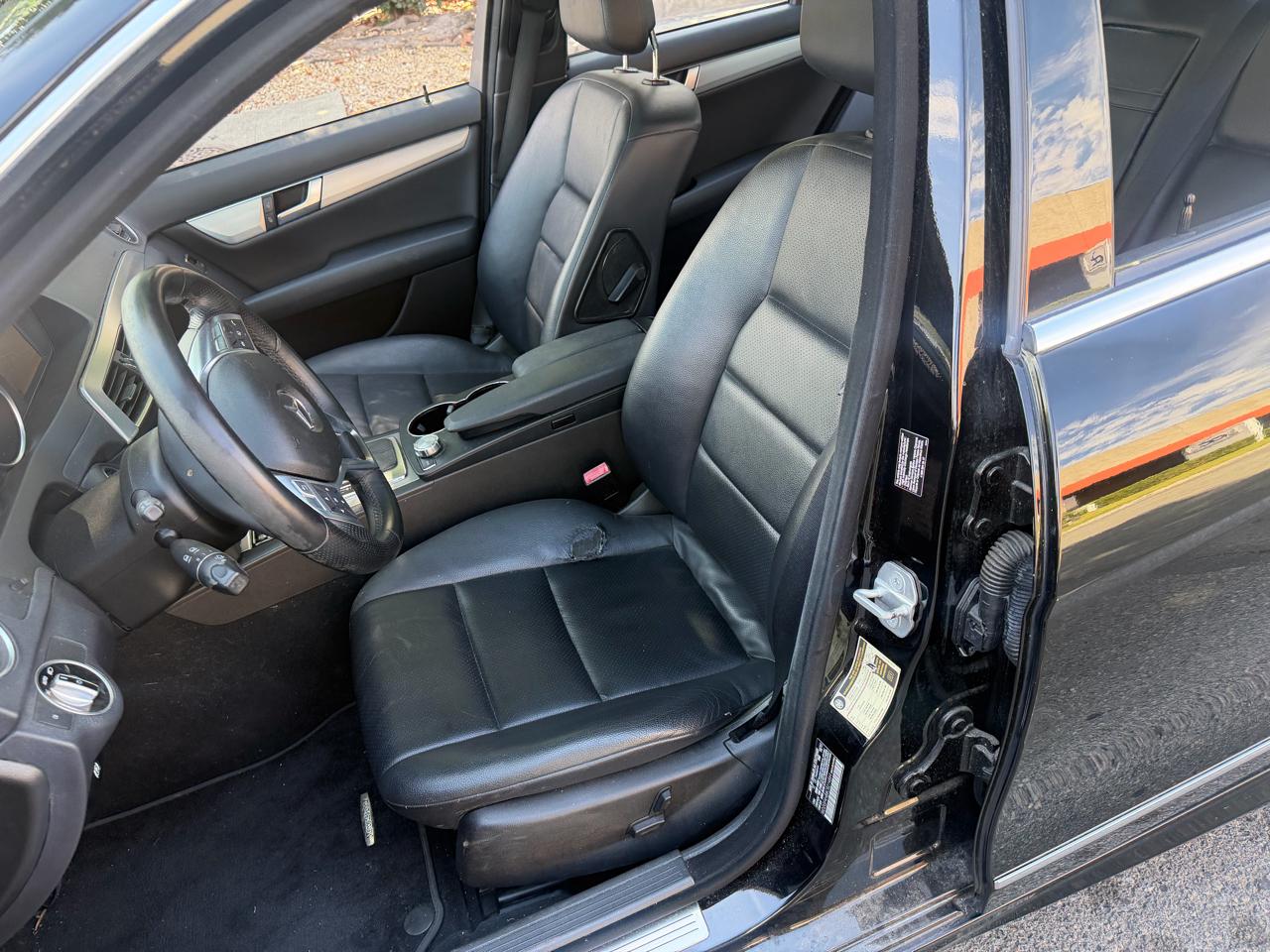 Mercedes-Benz C-Class C250 Luxury Sedan 2012