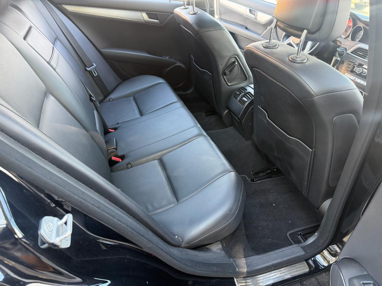 Mercedes-Benz C-Class C250 Luxury Sedan 2012