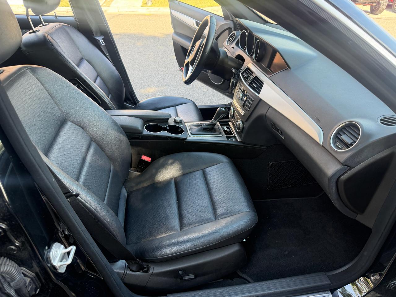 Mercedes-Benz C-Class C250 Luxury Sedan 2012
