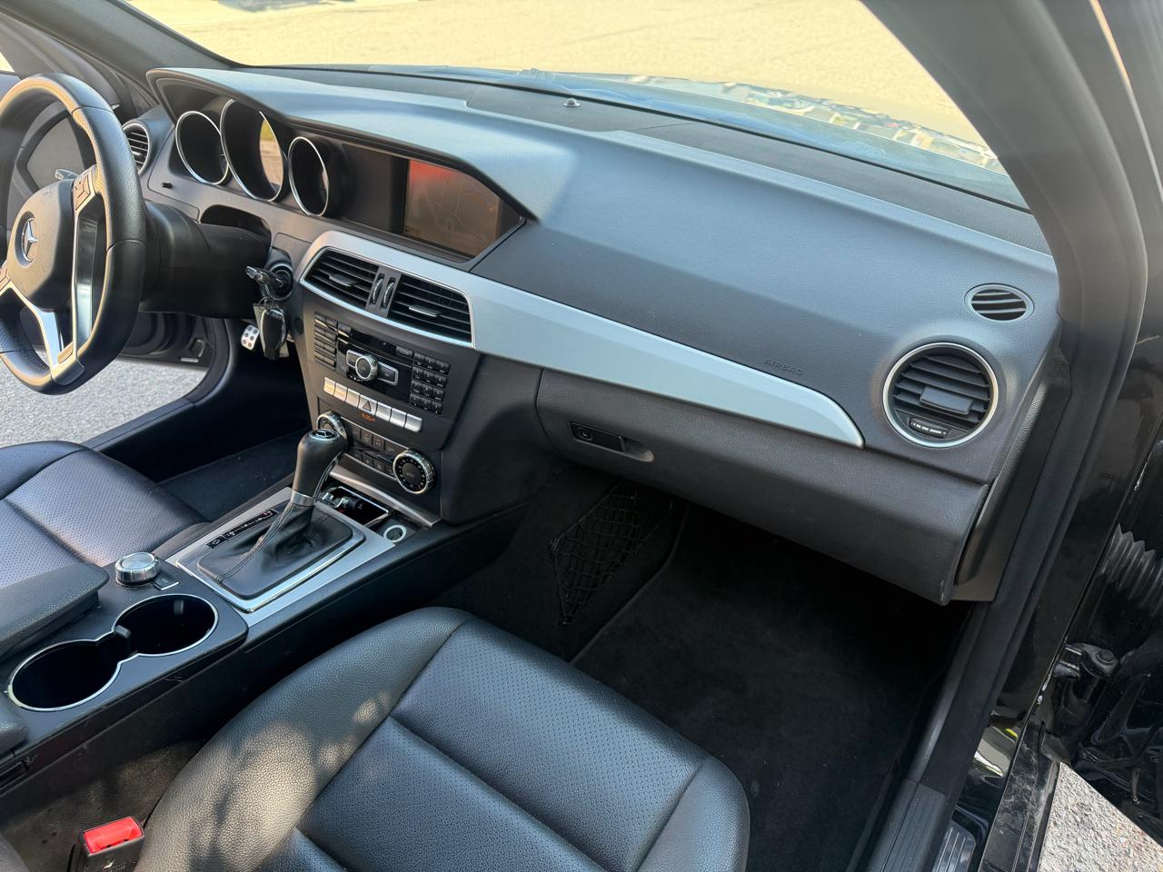 Mercedes-Benz C-Class C250 Luxury Sedan 2012
