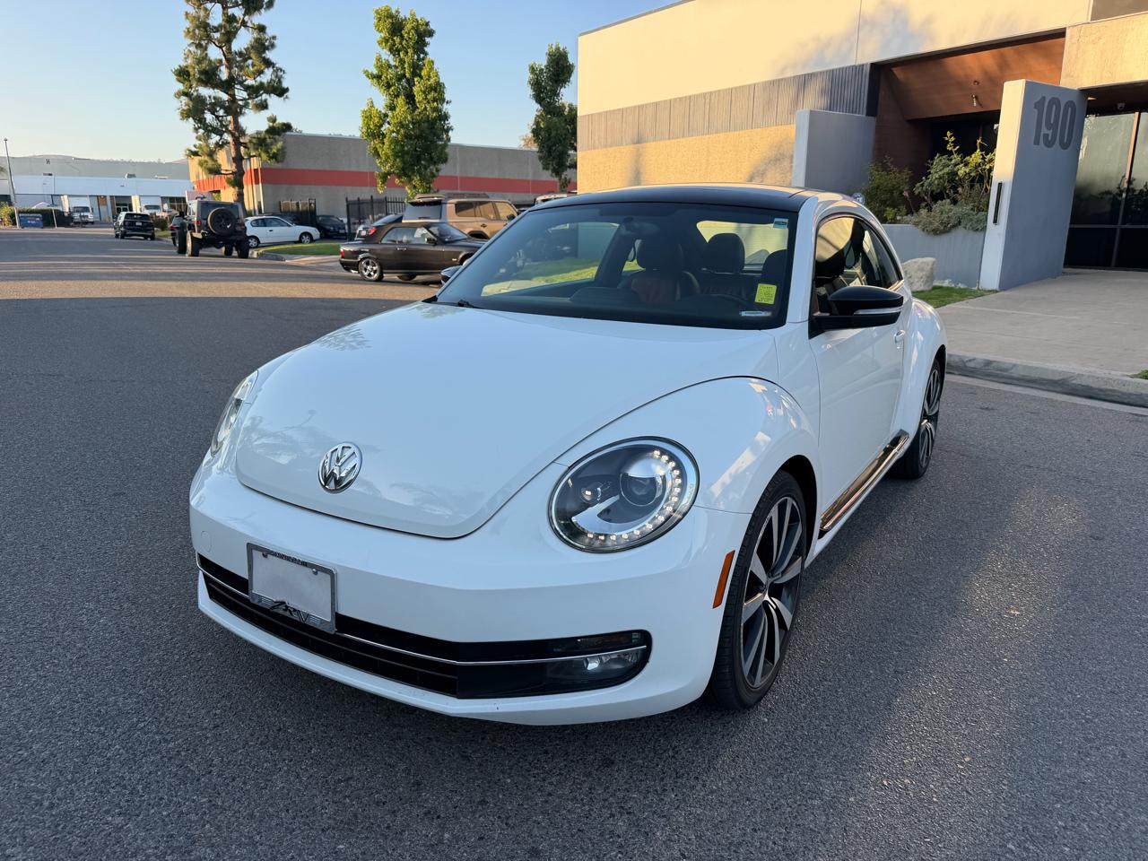 Volkswagen Beetle 2.0T 2D Coupe 2013