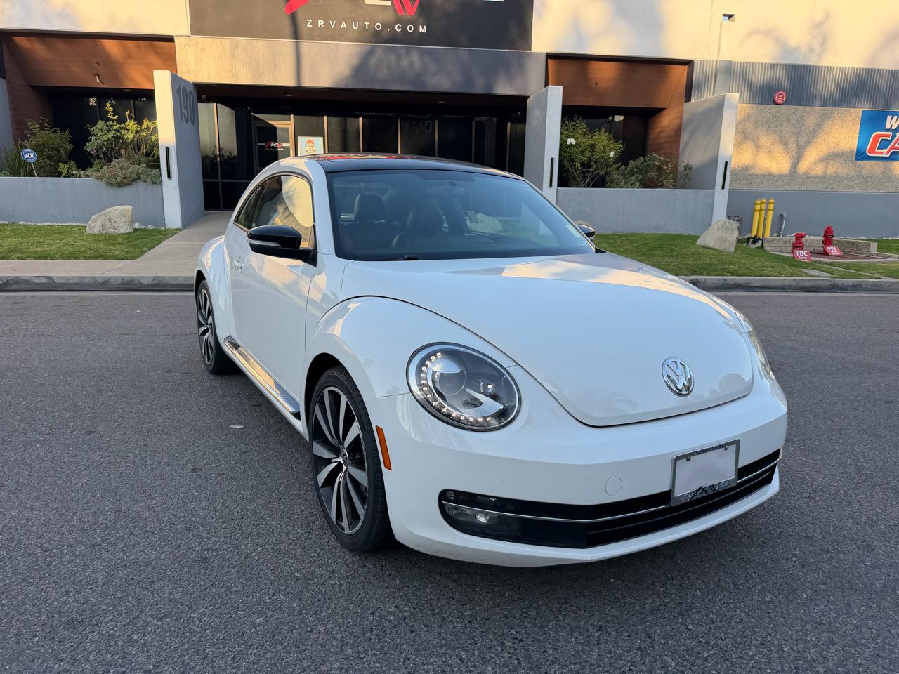 Volkswagen Beetle 2.0T 2D Coupe 2013
