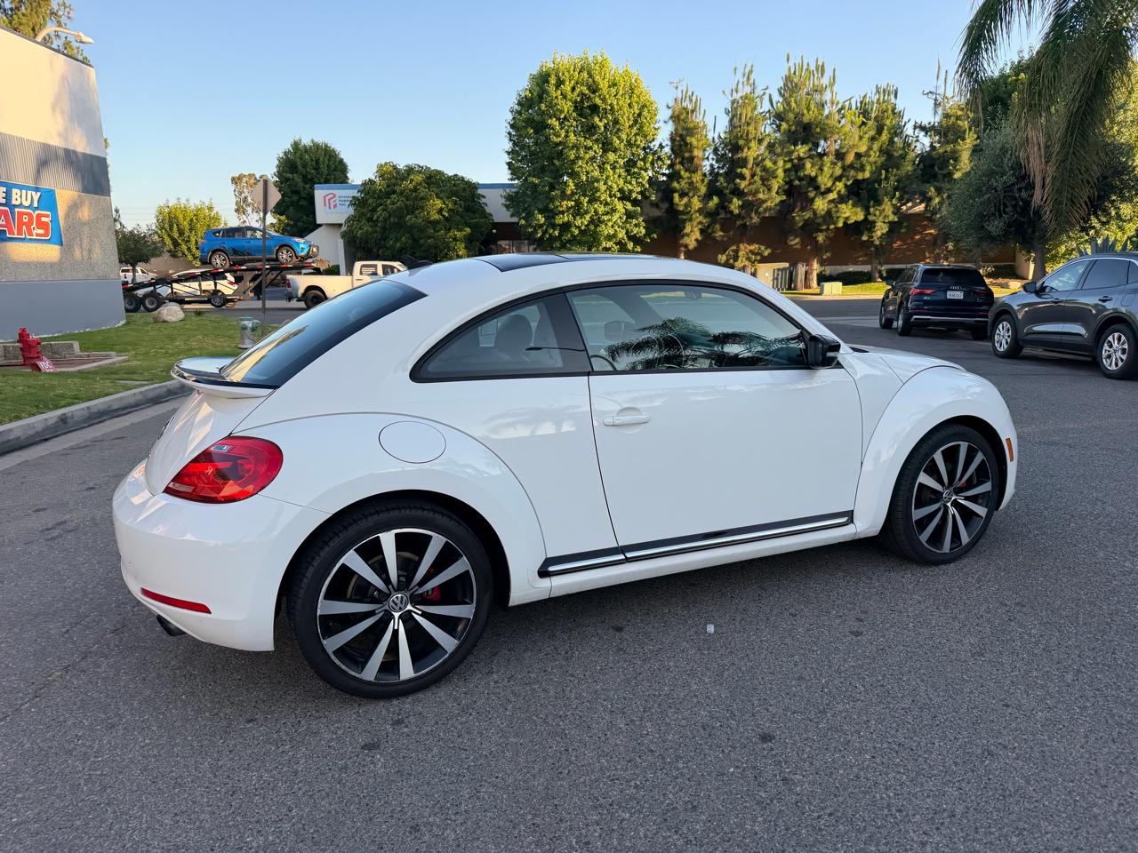 Volkswagen Beetle 2.0T 2D Coupe 2013