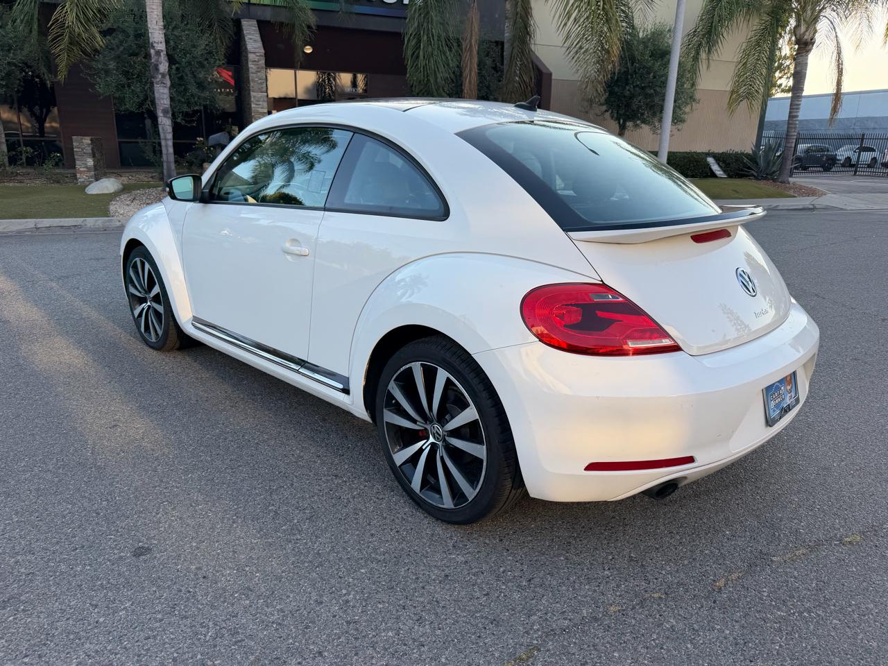 Volkswagen Beetle 2.0T 2D Coupe 2013