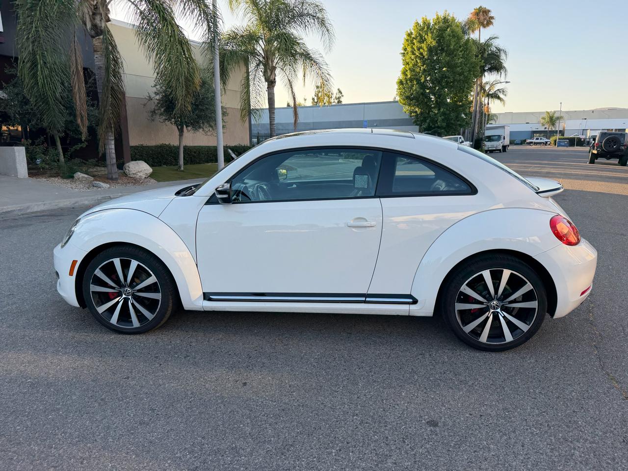 Volkswagen Beetle 2.0T 2D Coupe 2013