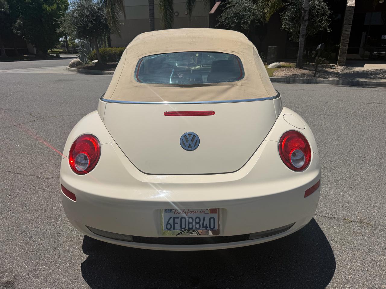 Volkswagen New Beetle S PZEV Convertible 2009