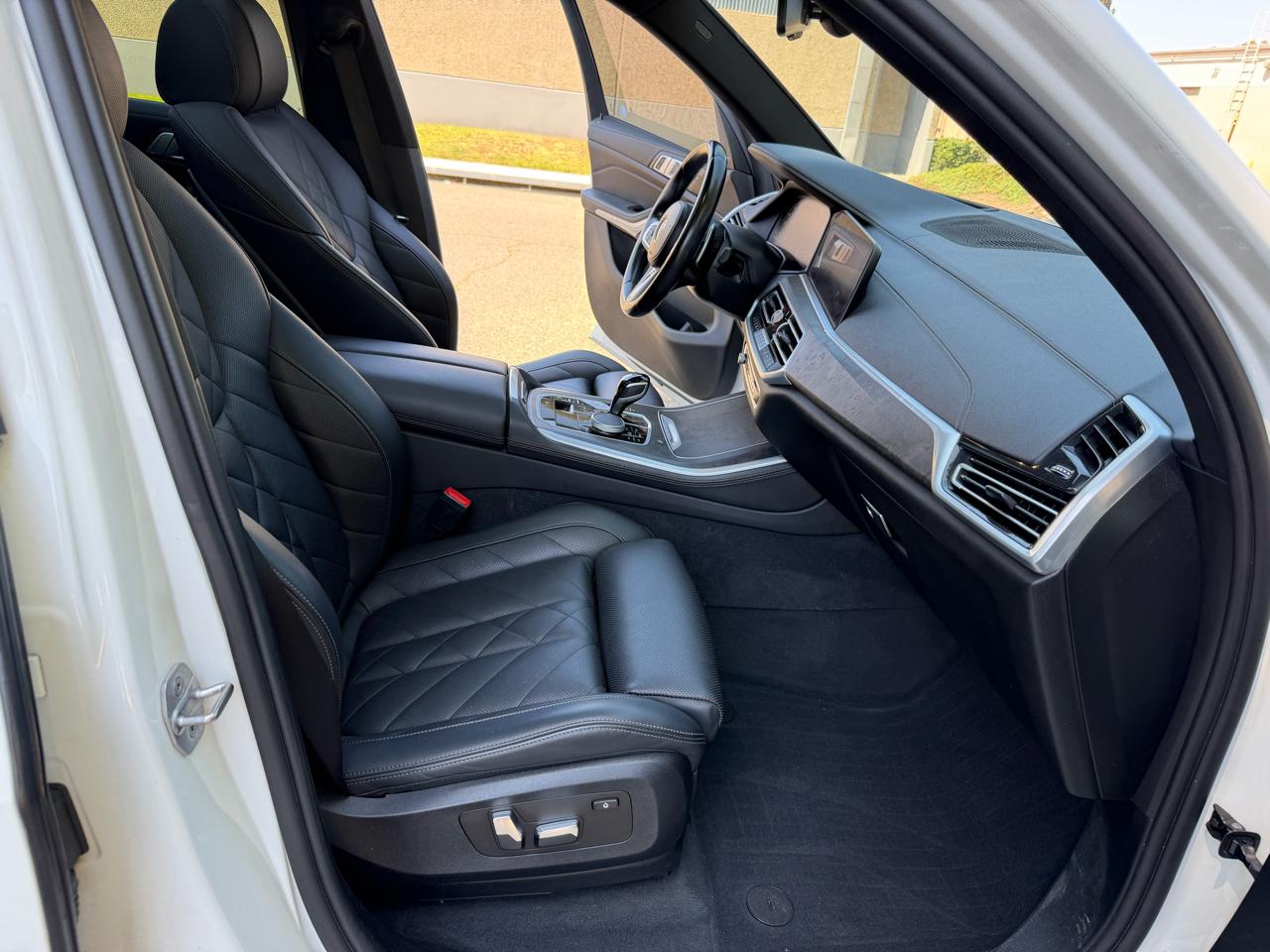 BMW X5 xDrive40i 2023