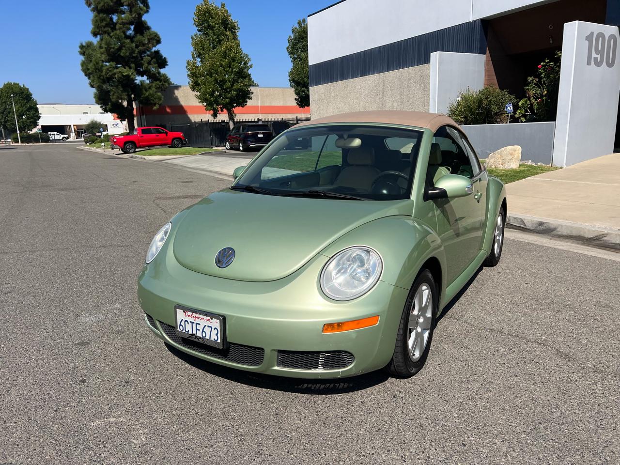 Volkswagen New Beetle S Convertible 2008