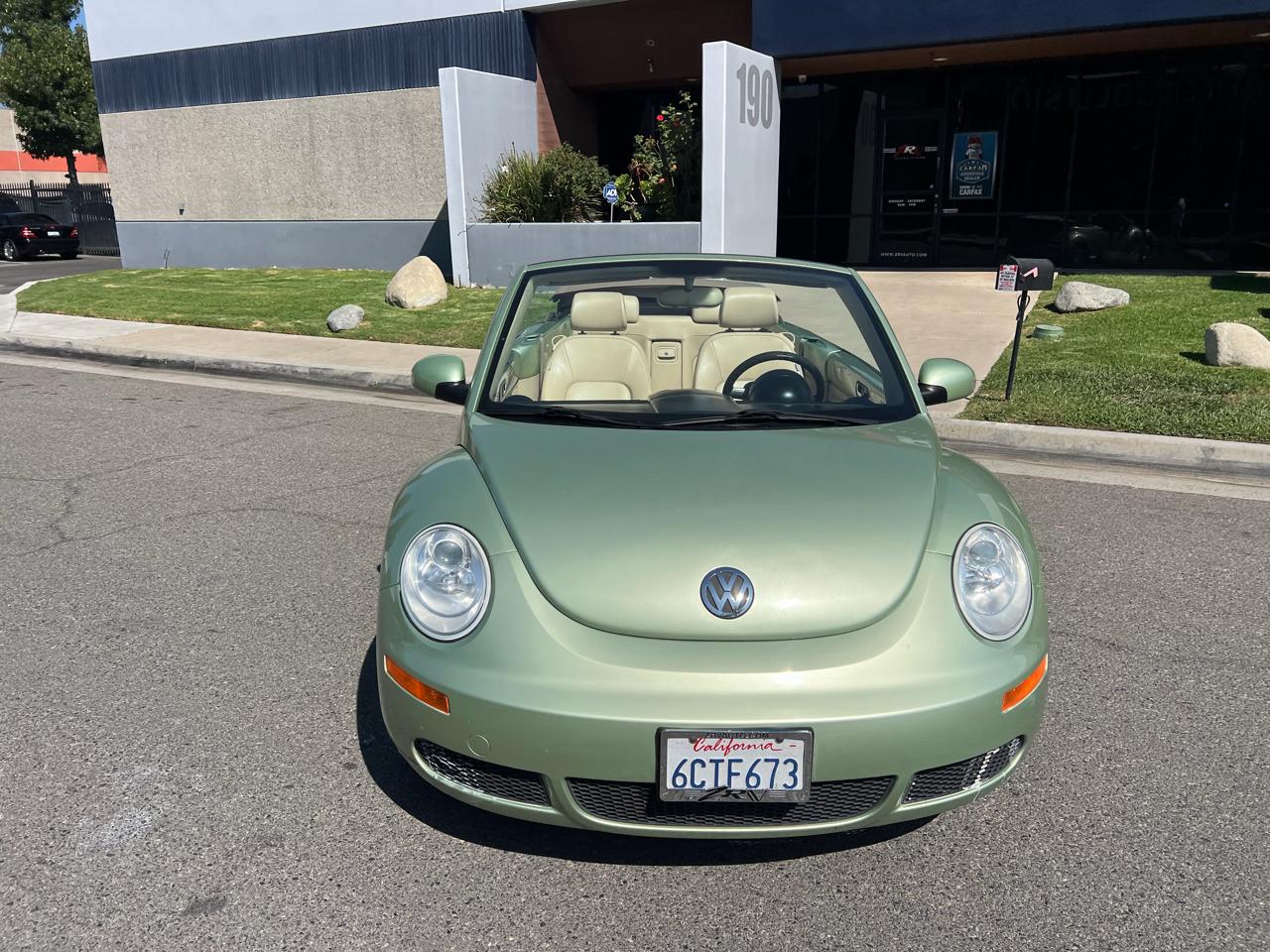 Volkswagen New Beetle S Convertible 2008
