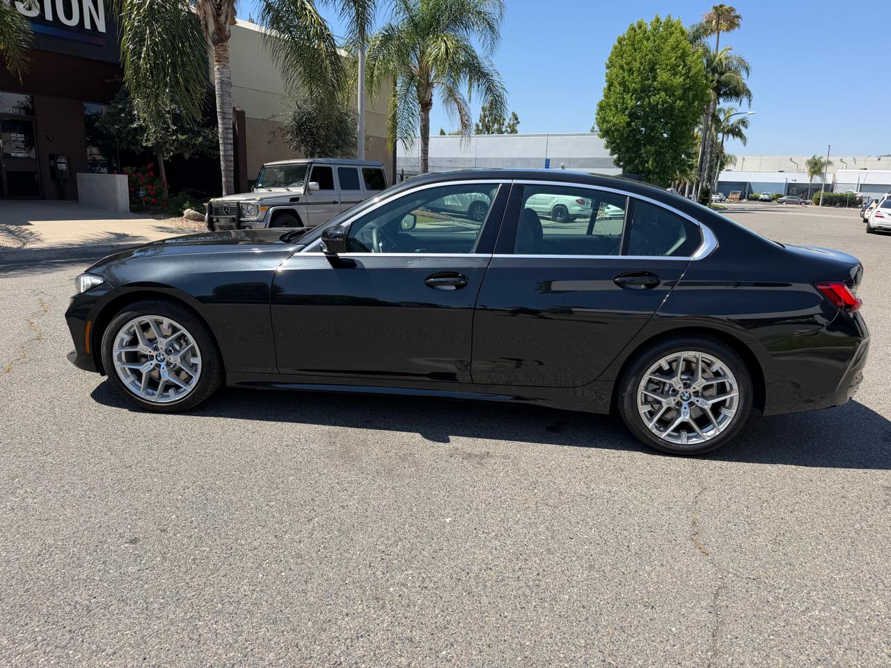 BMW 3-Series 330i 2025