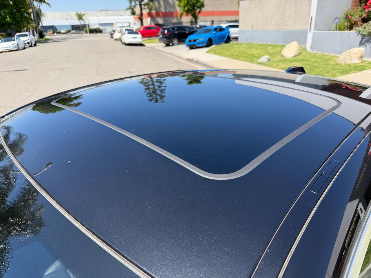 BMW 3-Series 330i 2025