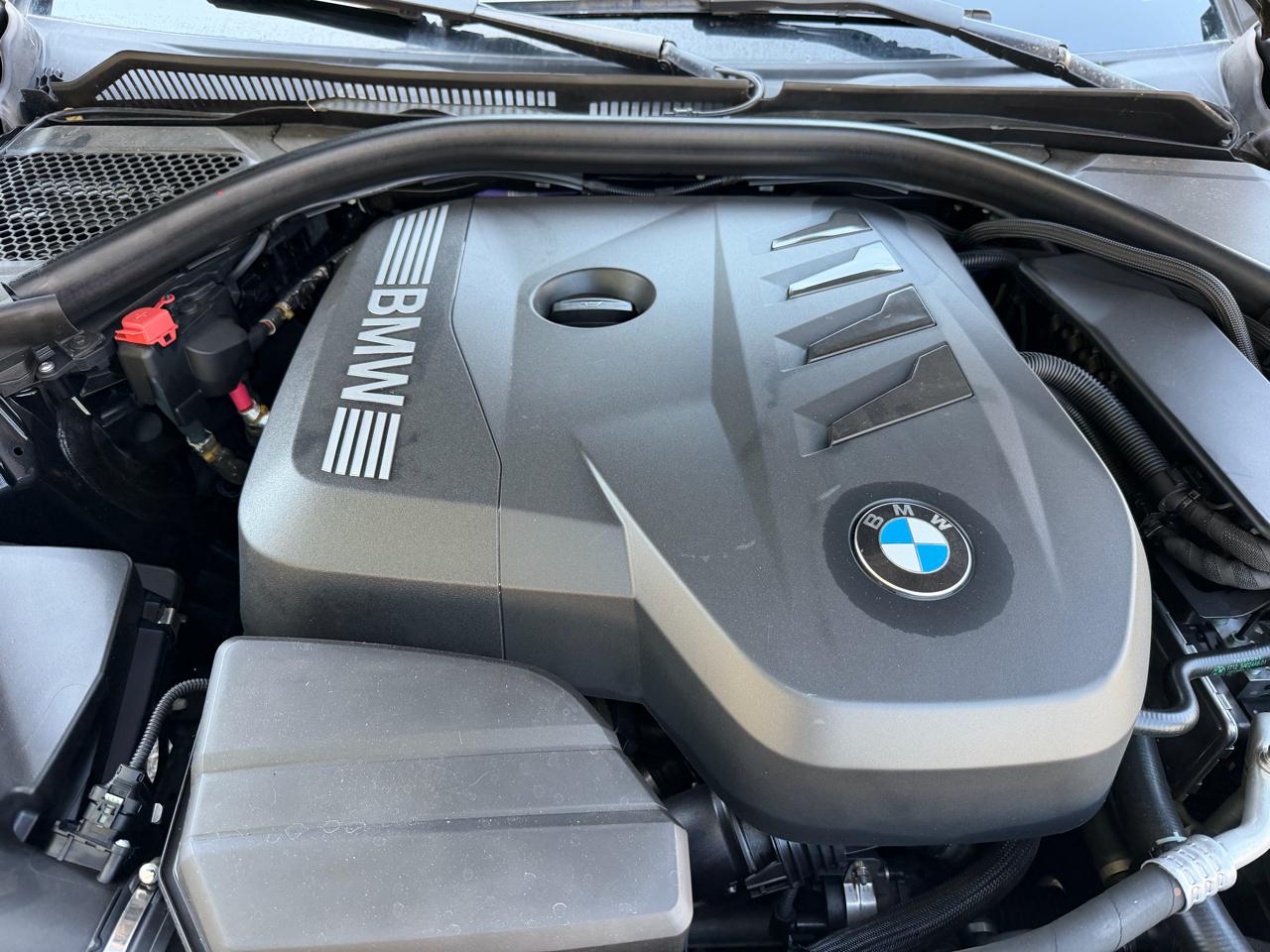 BMW 3-Series 330i 2025