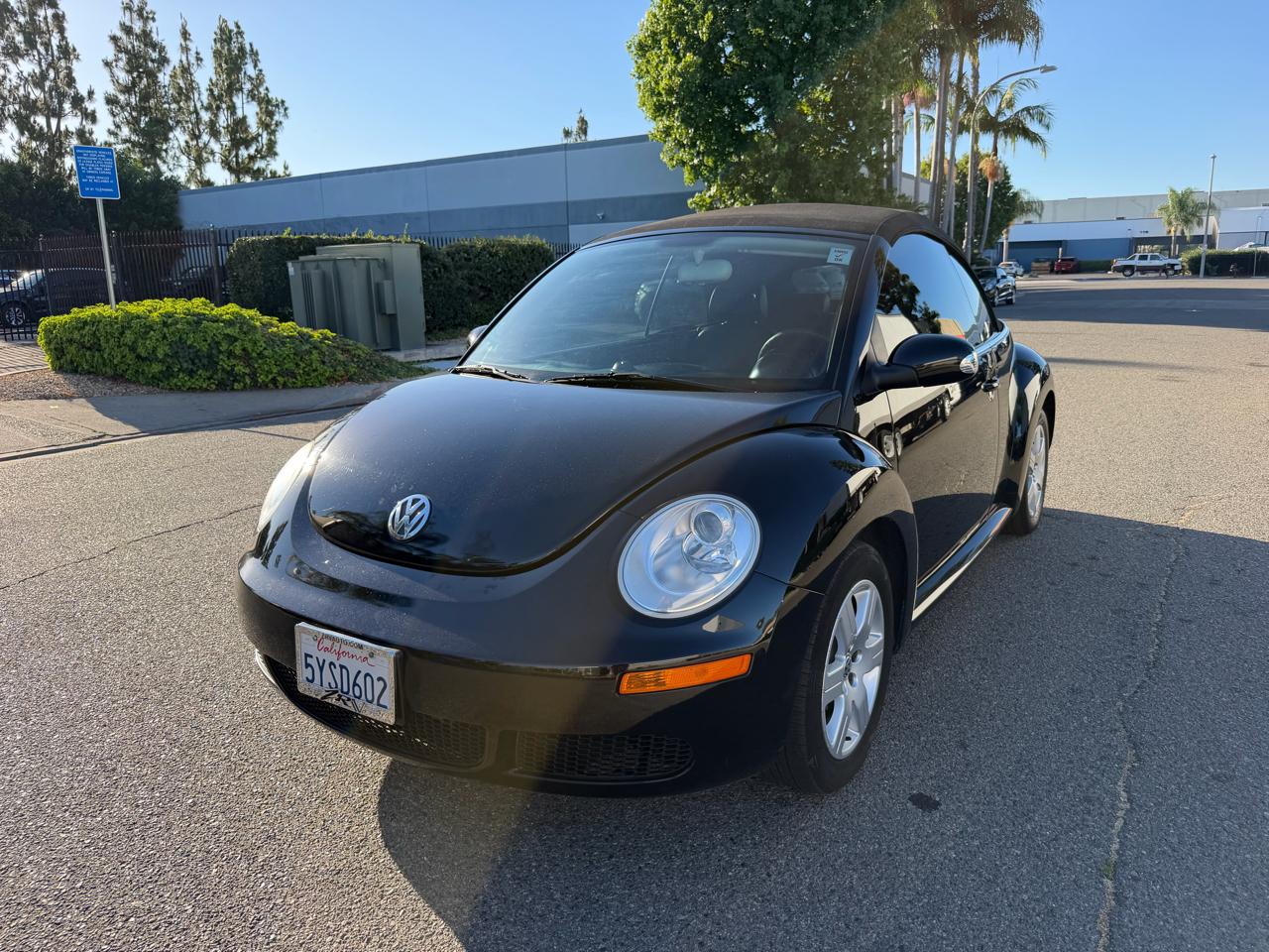 Volkswagen New Beetle 2.5L Convertible 2007