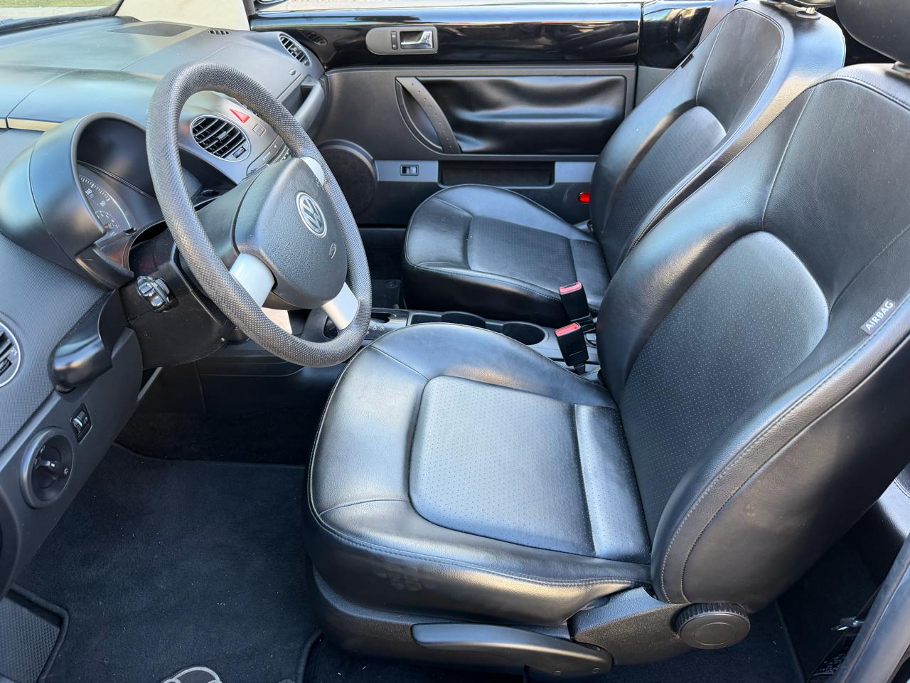 Volkswagen New Beetle 2.5L Convertible 2007