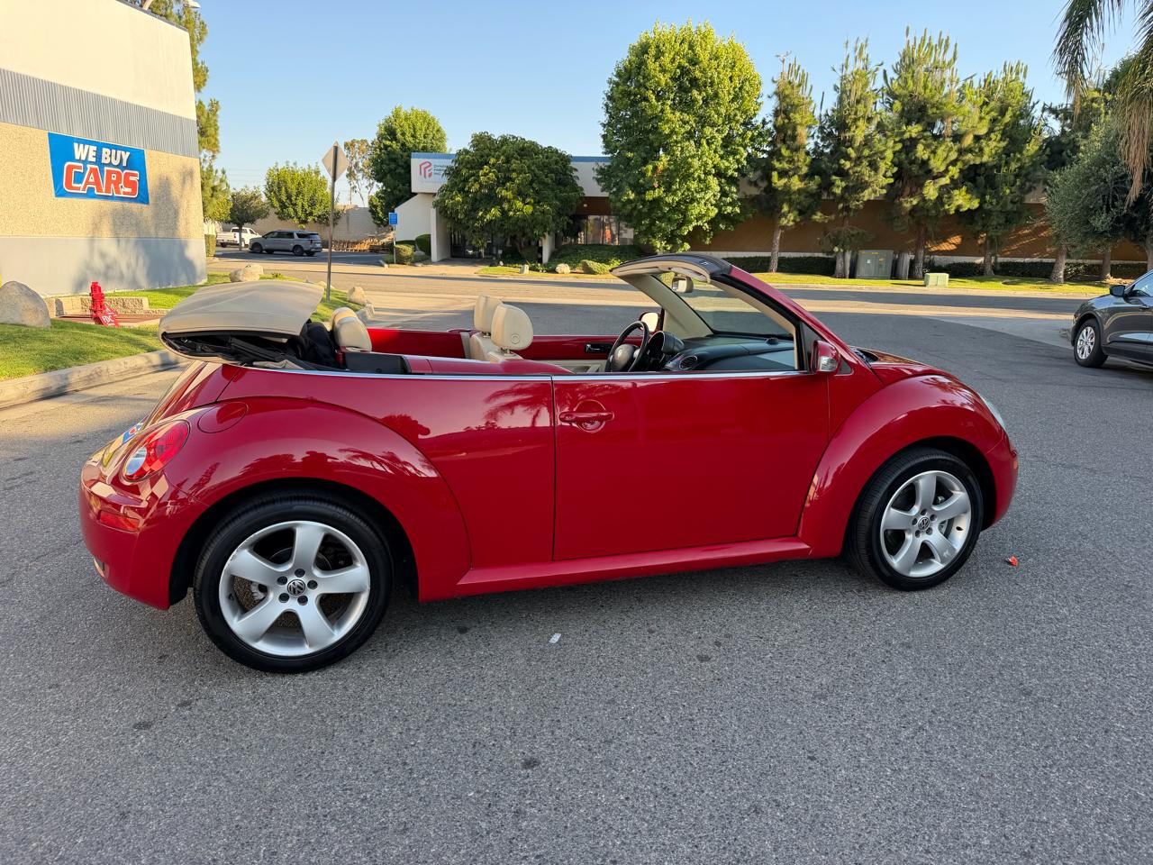 Volkswagen New Beetle 2.5L PZEV Convertible 2006