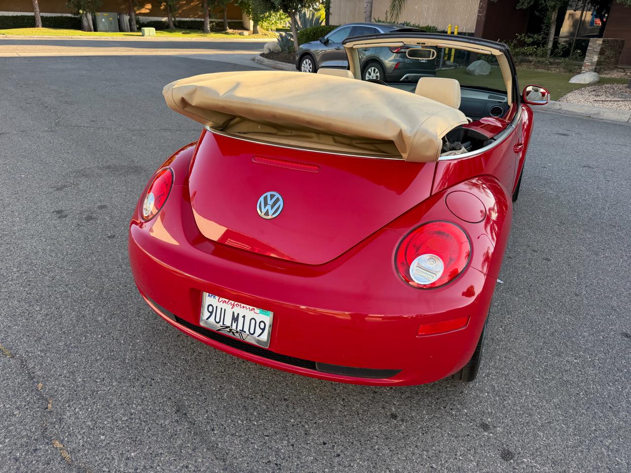 Volkswagen New Beetle 2.5L PZEV Convertible 2006