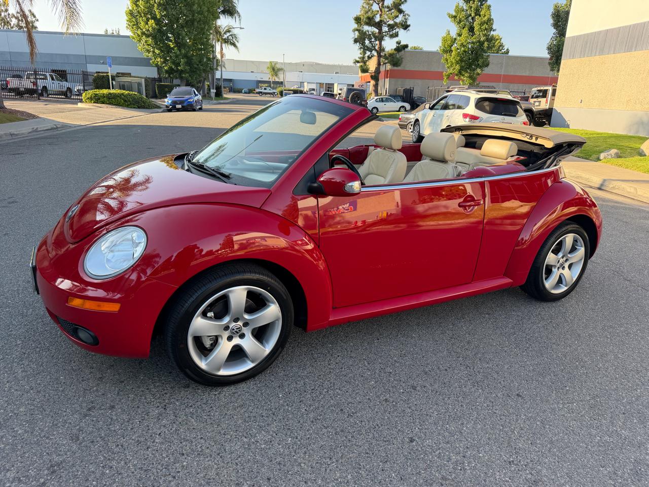 Volkswagen New Beetle 2.5L PZEV Convertible 2006