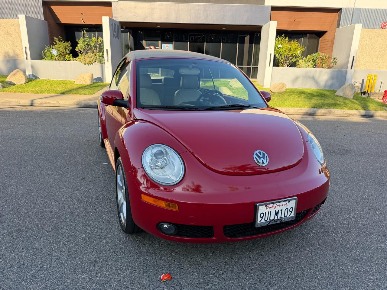 Volkswagen New Beetle 2.5L PZEV Convertible 2006