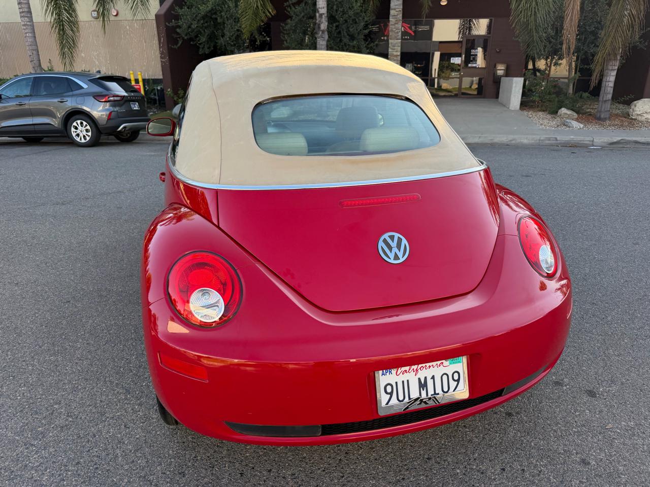 Volkswagen New Beetle 2.5L PZEV Convertible 2006