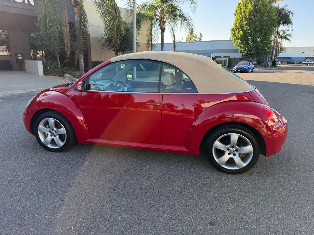Volkswagen New Beetle 2.5L PZEV Convertible 2006