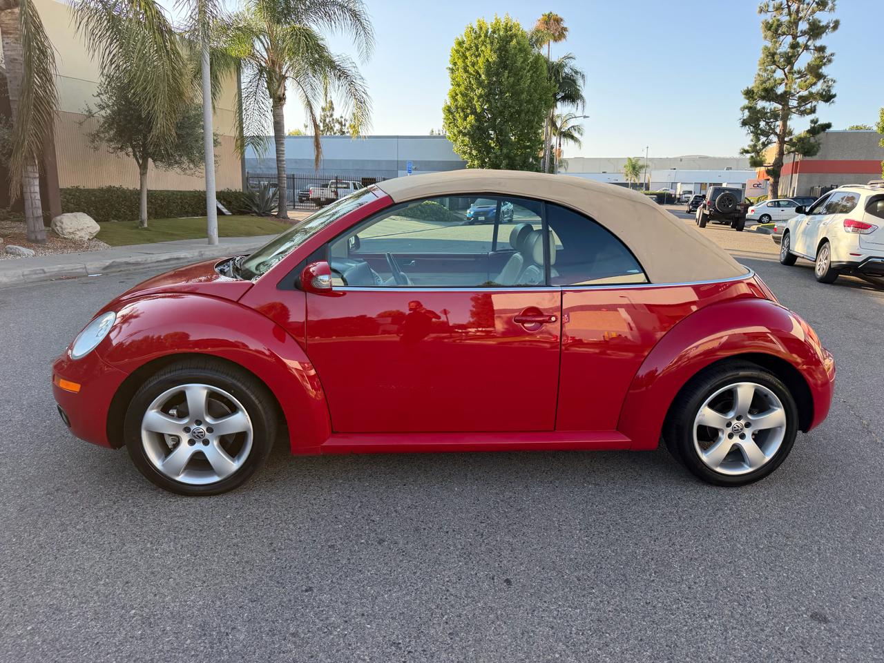 Volkswagen New Beetle 2.5L PZEV Convertible 2006