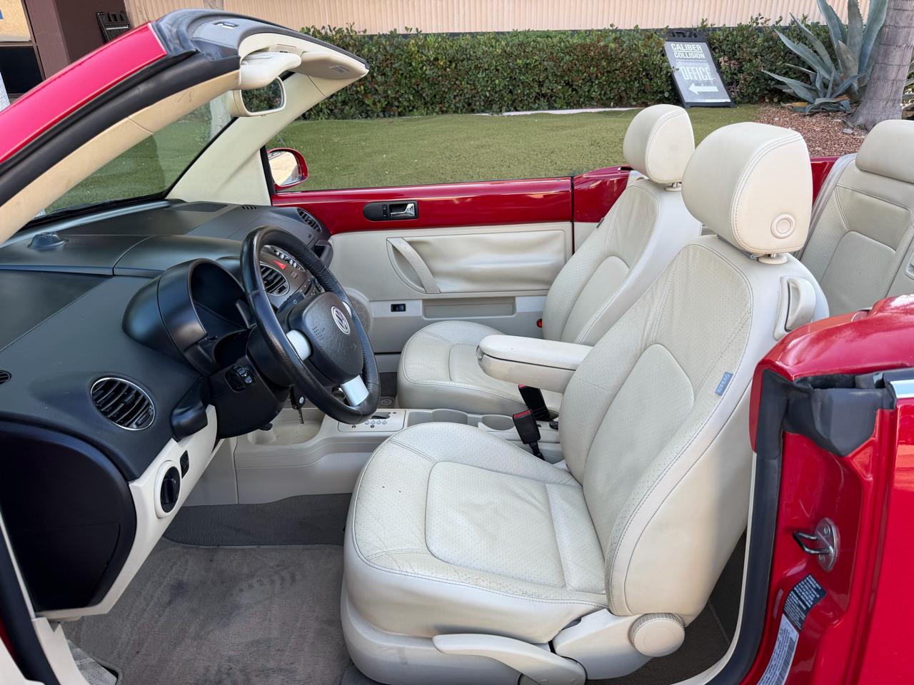 Volkswagen New Beetle 2.5L PZEV Convertible 2006