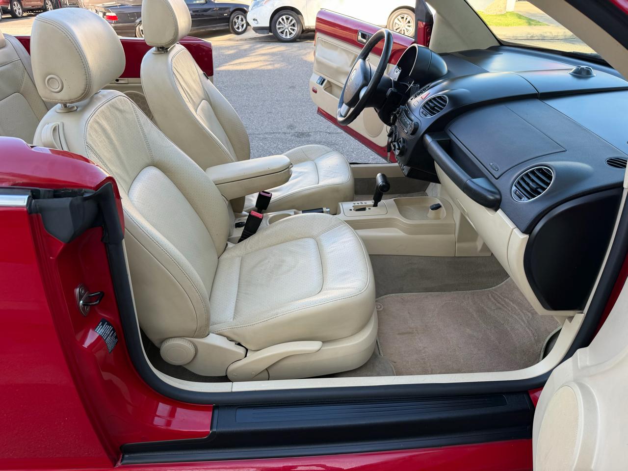 Volkswagen New Beetle 2.5L PZEV Convertible 2006