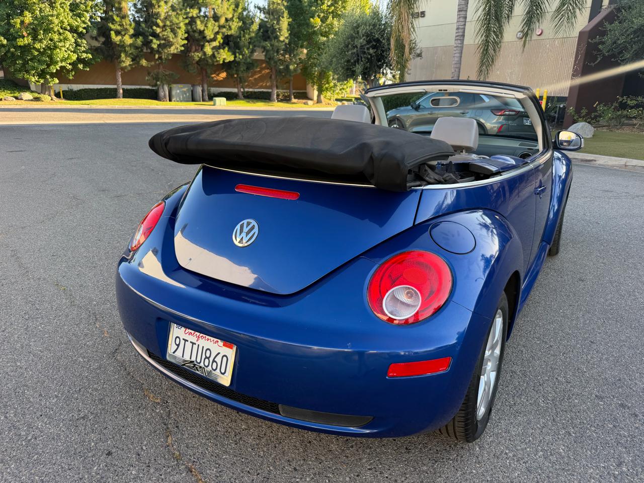 Volkswagen New Beetle 2.5L PZEV Convertible 2007